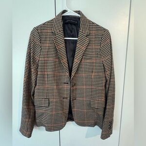 Woman’s Zara Houndstooth Blazer